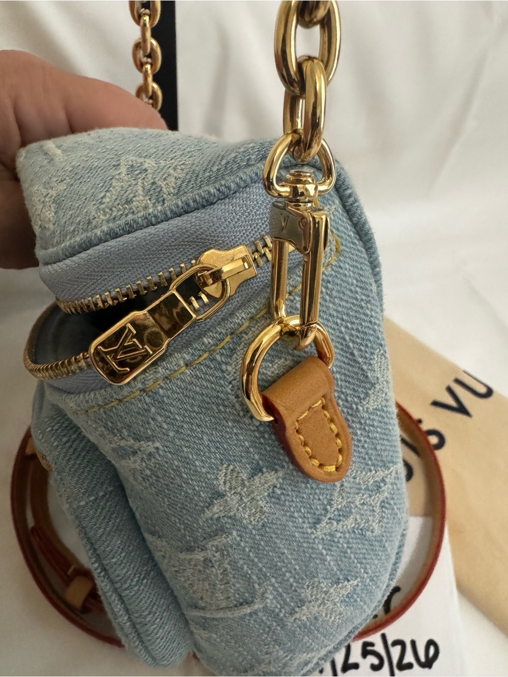 Louis Vuitton Light Blue Denim Monogram Mini bum bag - Picture 12 of 13